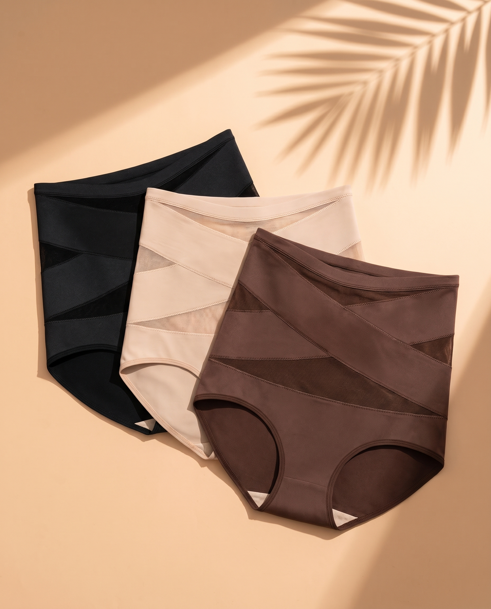 Noir, beige et marron
